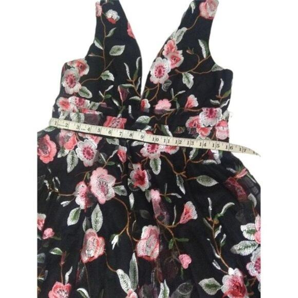 Aqua Luxe Embroidered Floral Mini dress - Picture 5 of 10